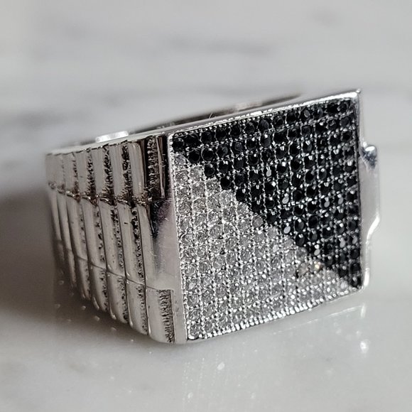 Mens Vintage Estate Sterling Silver CZ Ring 11.0g E2788